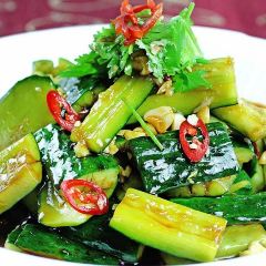 YI JIA YI NONG GU LE User Photo