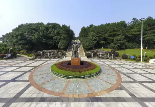 Hotels near Xu Teli Park