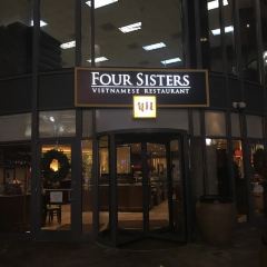 Four Sisters Restaurant 여행 사진