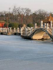 Xihuang Park (North Gate)