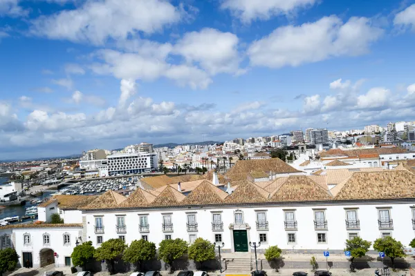 Hotel dekat Igreja de Nossa Senhora do Pe da Cruz