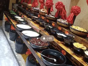 60年代鐵鍋排骨雞主題餐廳