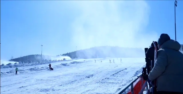 Skiing in Xuzhou