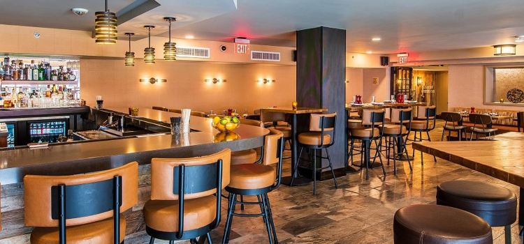 Tysons Social Tavern