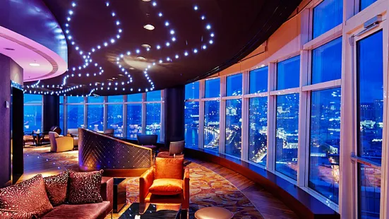 360 Bar, Hilton Baku