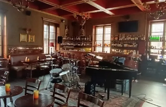 Bar and Books Podwale