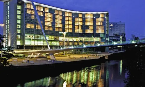 THE RIVER RESTAURANT