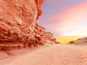West Dreamy Valley