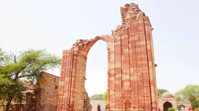 1_Qutb Minar