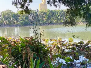 Maharat Buddhist Park, Luang Pu Thuat
