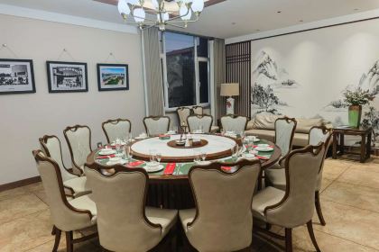 陕坝味道美食苑