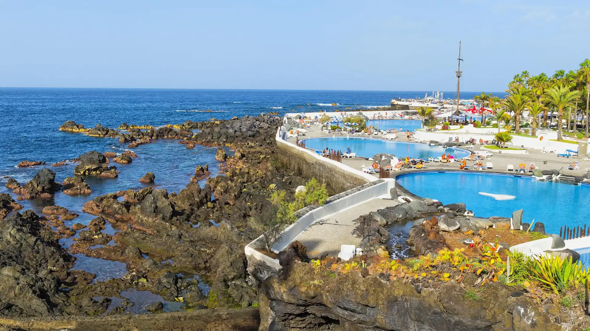 Hotels near Lago Martiánez