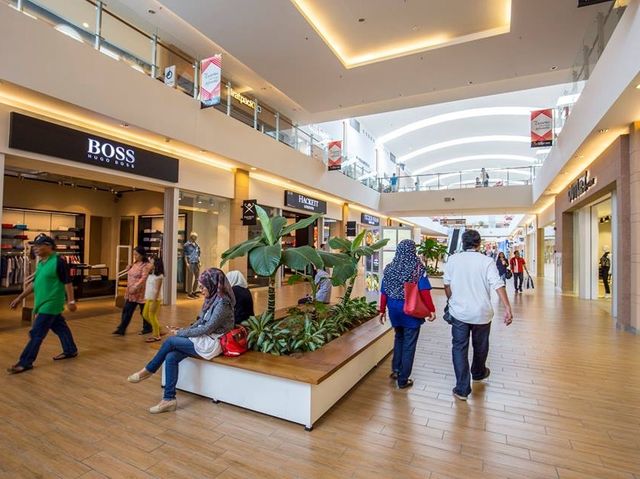 Mitsui Outlet Park KLIA 