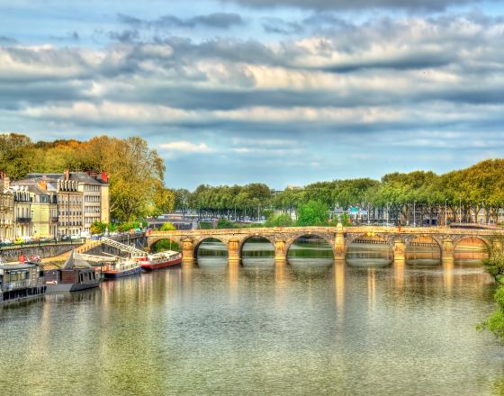 昂熱 自由行套票