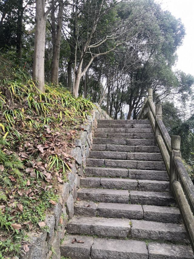 굴원 마을