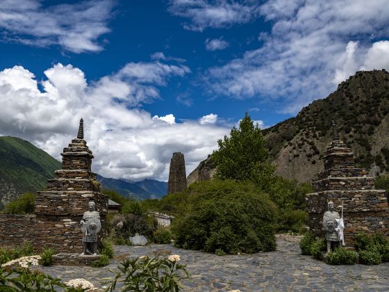 Gesar Ancient Fort