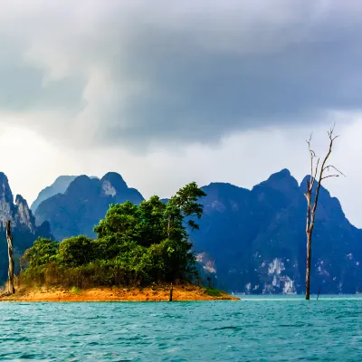 Отзывы об отеле Yifangxi Hot Spring Hotel (Xianahei Branch, Wanfenglin Scenic Area)