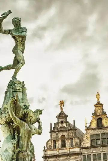 Hotels near Brabo Fountain