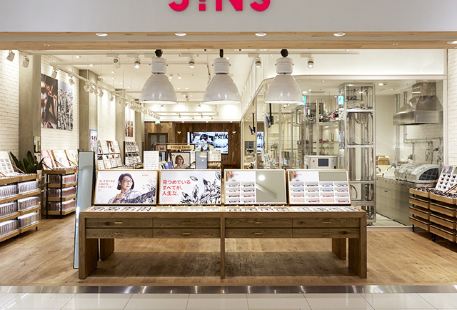 JINS(Hankyu Umeda 3bangai)