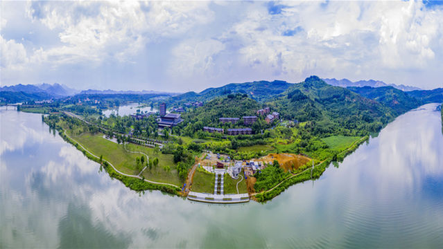 Baise Youjiang Red Lecture Hall Cruise Theme Park