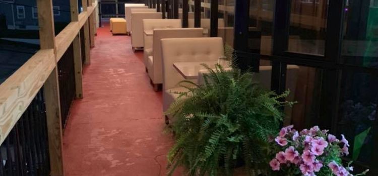 787 Restaurant & Lounge