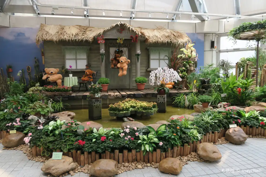 Hotels near Hong Kong Zoological and Botanical Gardens Green House