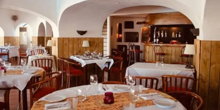 United Kitchens Of India Almancil