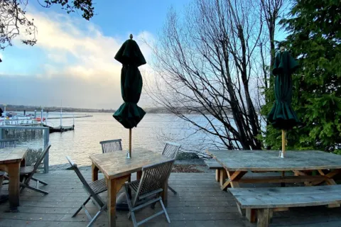The Boatshed Cafe