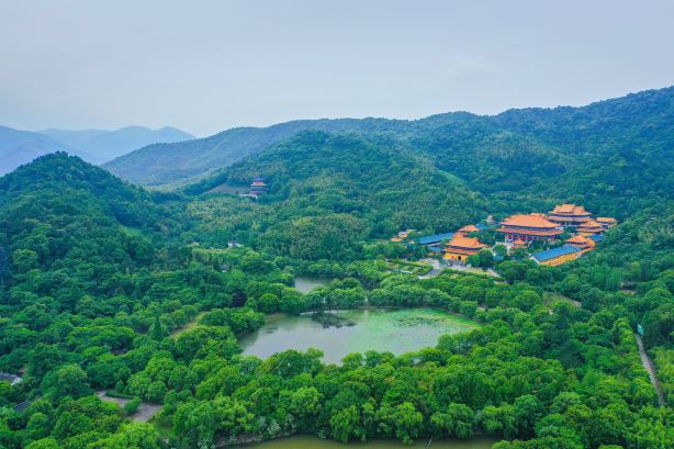 Jade World Resort