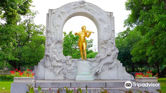 Johann Strauss monument