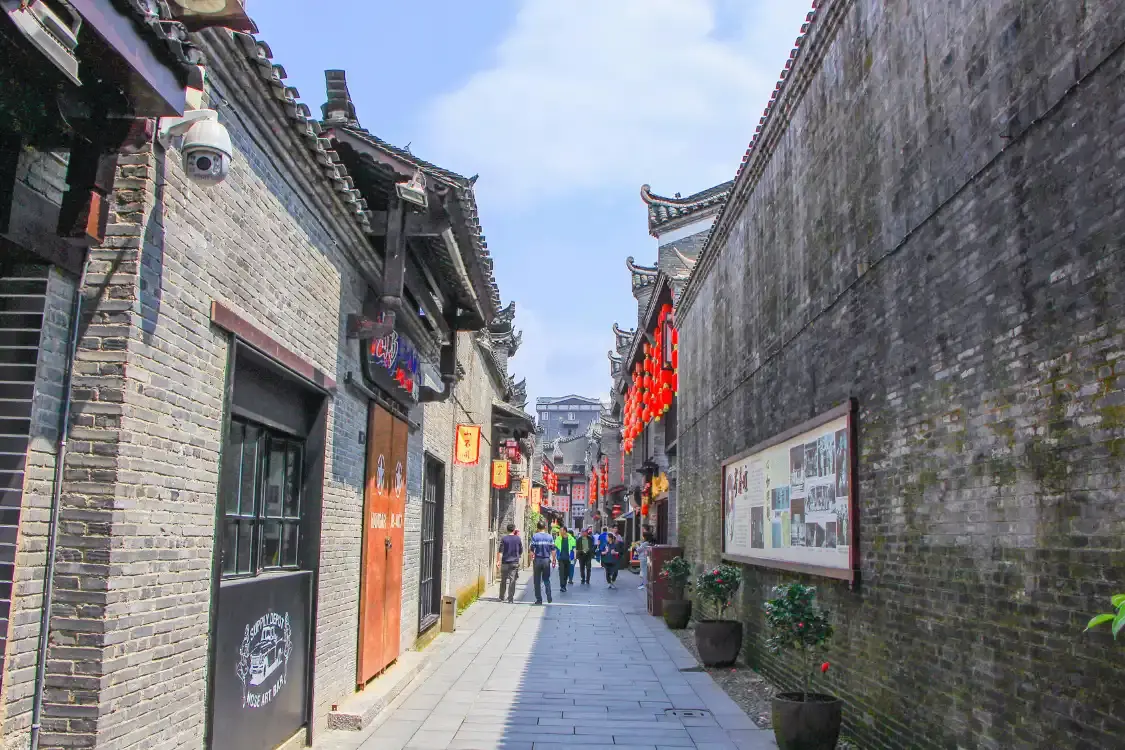 동서 거리 주변 호텔