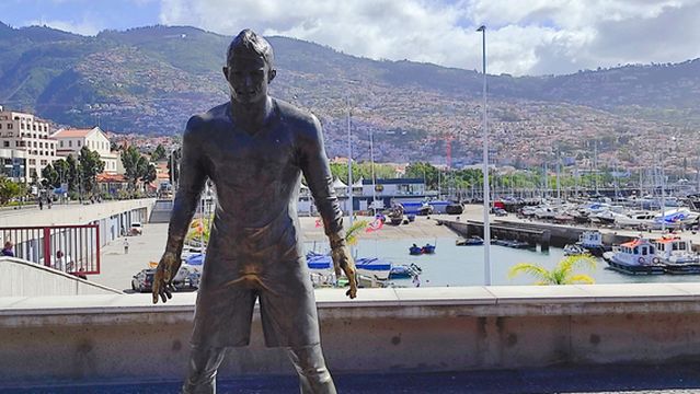 Cristiano Ronaldo Statue