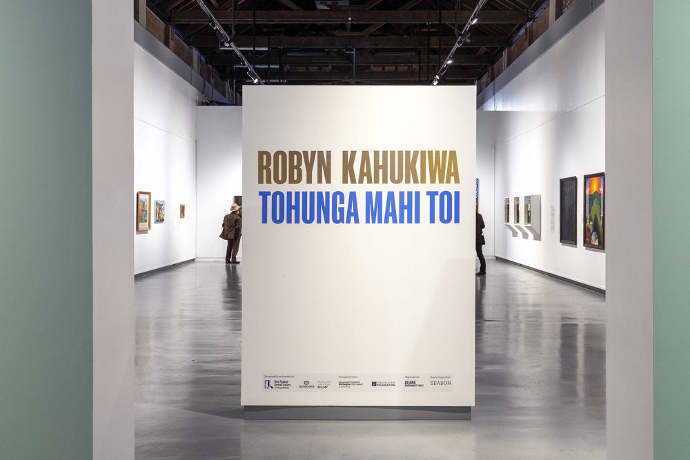 【新西蘭惠靈頓】《羅賓·卡胡基瓦：藝術家》展覽 | 惠靈頓