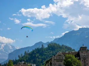 Paragliding in Interlaken