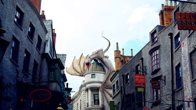The Wizarding World of Harry Potter - Diagon Alley
