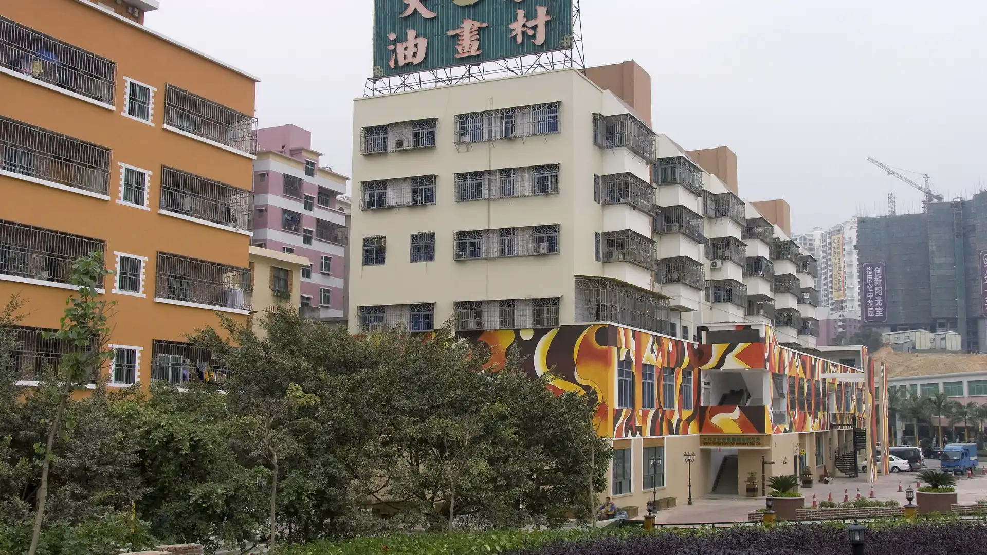 Hotels near Dafen Oil Painting Village
