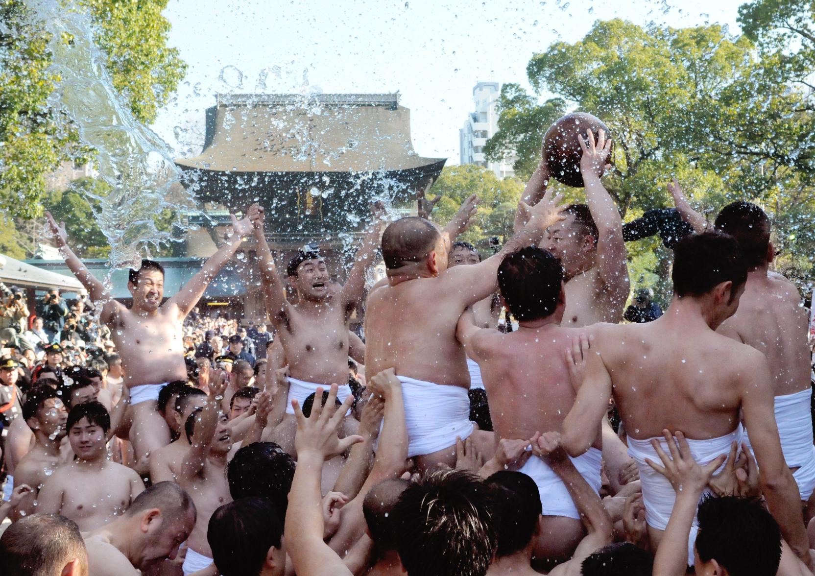 Tamaseseri Festival | Fukuoka
