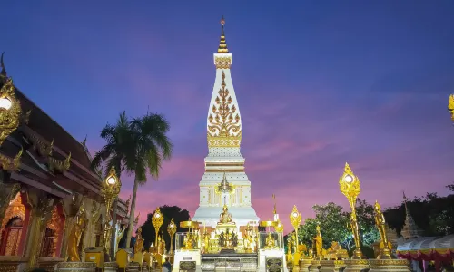 Wat Phrathat Phanom Woramahawihan