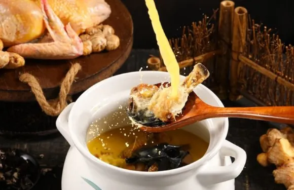 老唐三下鍋·張家界地標美食(溪布街店)