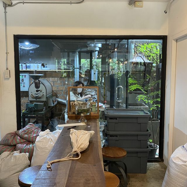 ร้านกาแฟสุดเจ๋ง ย่านสันติธรรม