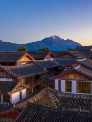 Viewing Platform of Lion Mountain in Lijiang Ancient Town