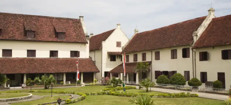 Hotels near Losari Beach