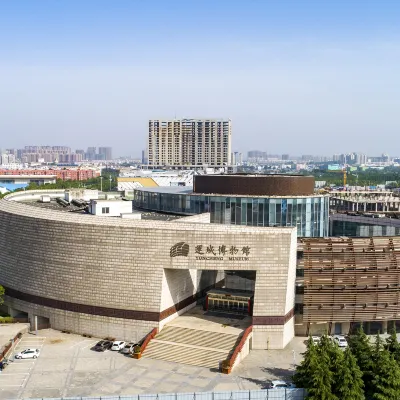 Hotels near Hualianxin Shiji Center Square