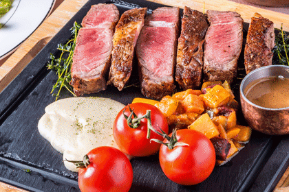 Large Eight Italy Lounge&Restaurant