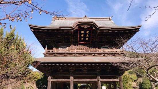 鎌倉建長寺，為臨濟宗建長寺派的總寺院,在鎌倉五大寺院中居第一