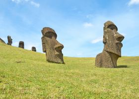 Tiket flight Worcester ke Easter Island