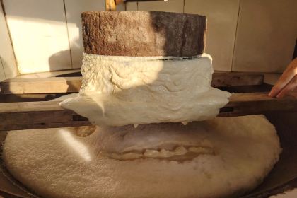 一路顺石磨豆花饭店(G108线灵山服务区店)