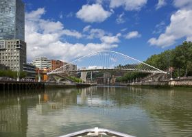 Günstige Flüge nach Bilbao