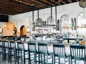 mad chef kitchen & bar