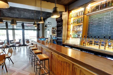 Skuli Craft Bar
